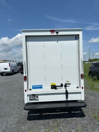 2025 GMC Savana Cutaway 3500 1WT