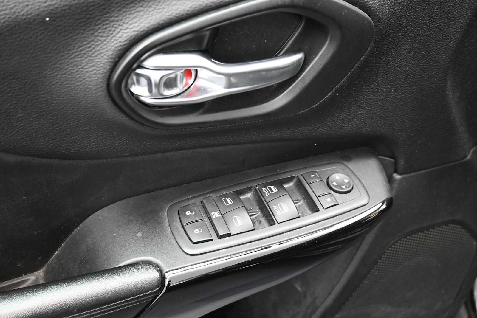 2020 Jeep Cherokee Altitude