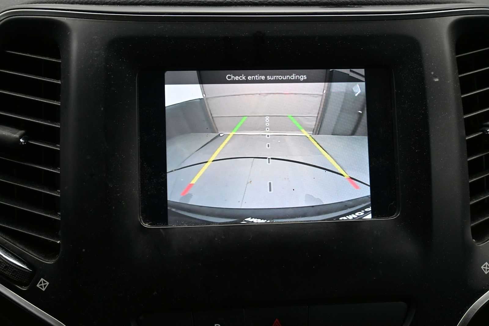 2020 Jeep Cherokee Altitude