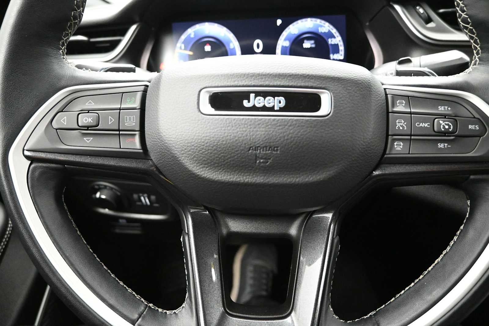 2022 Jeep Grand Cherokee L Altitude