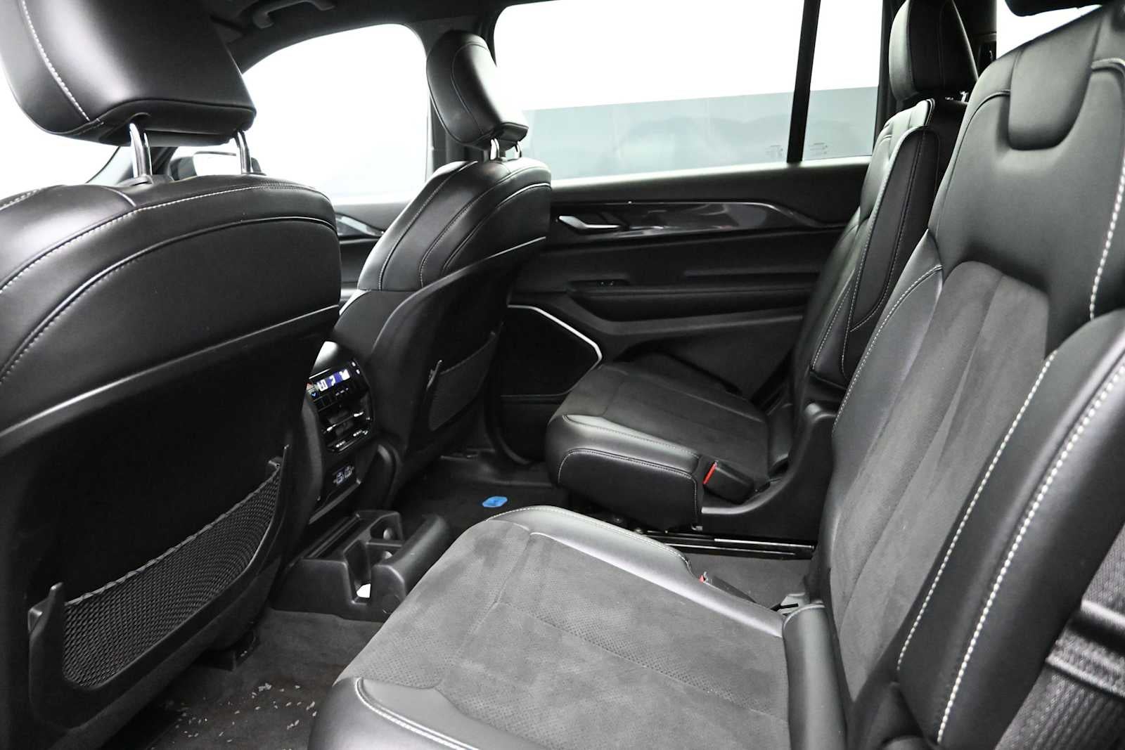 2022 Jeep Grand Cherokee L Altitude