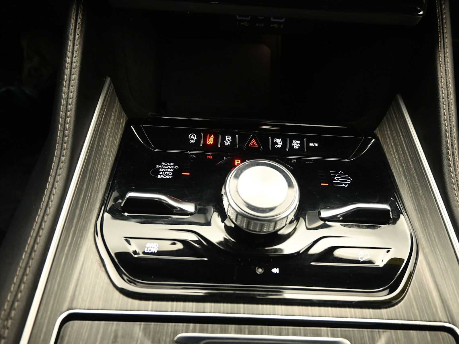 2023 Jeep Wagoneer L Series III