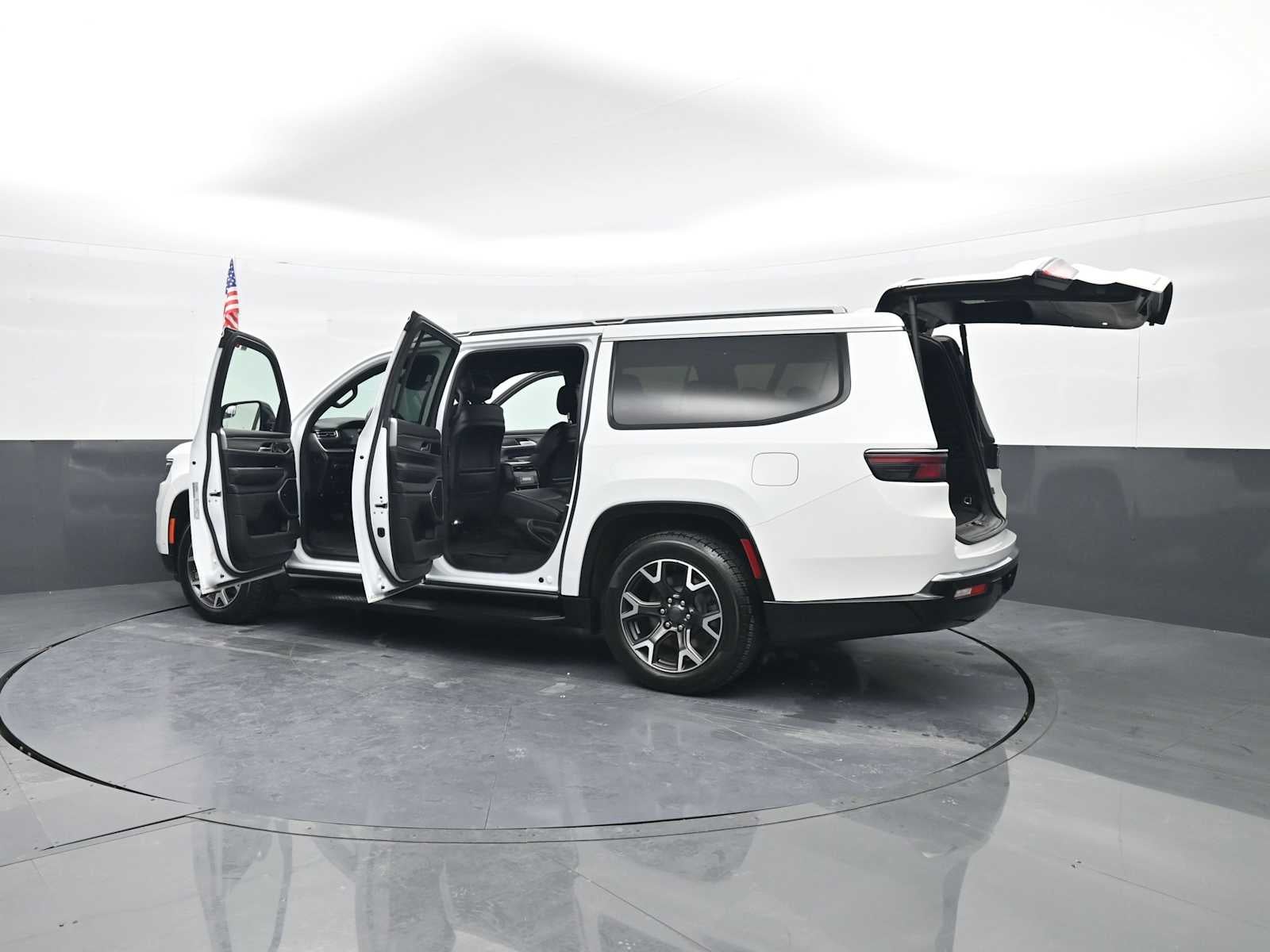 2023 Jeep Wagoneer L Series III