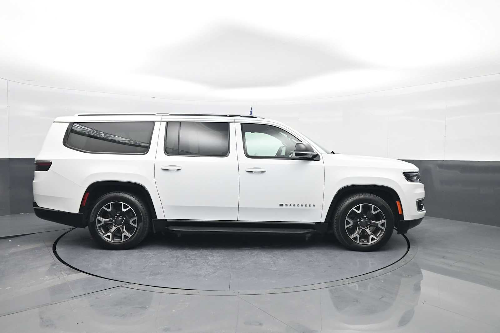 2023 Jeep Wagoneer L Series III