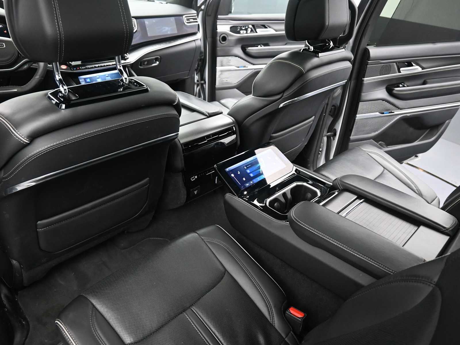 2024 Jeep Grand Wagoneer L Series II