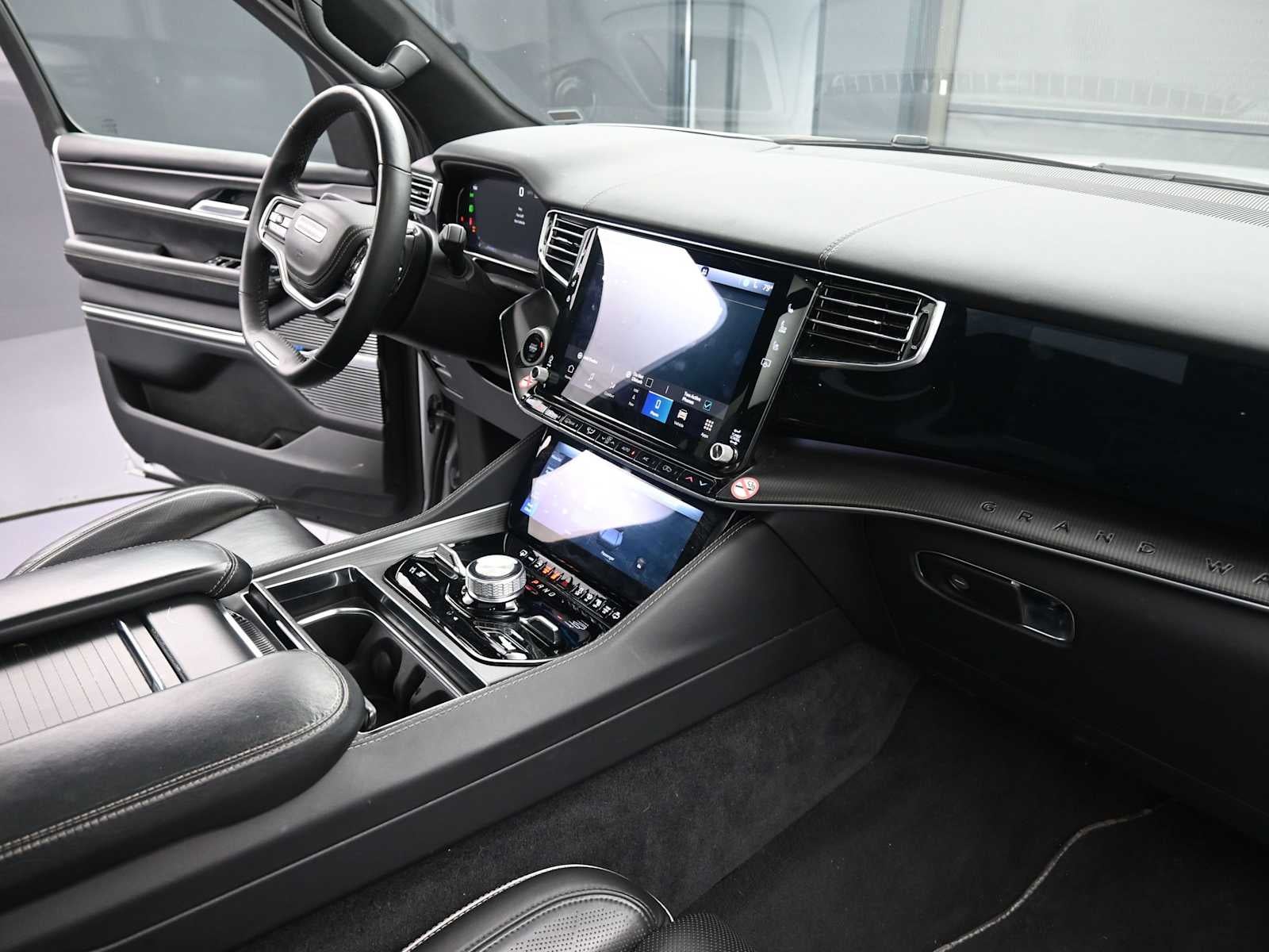 2024 Jeep Grand Wagoneer L Series II