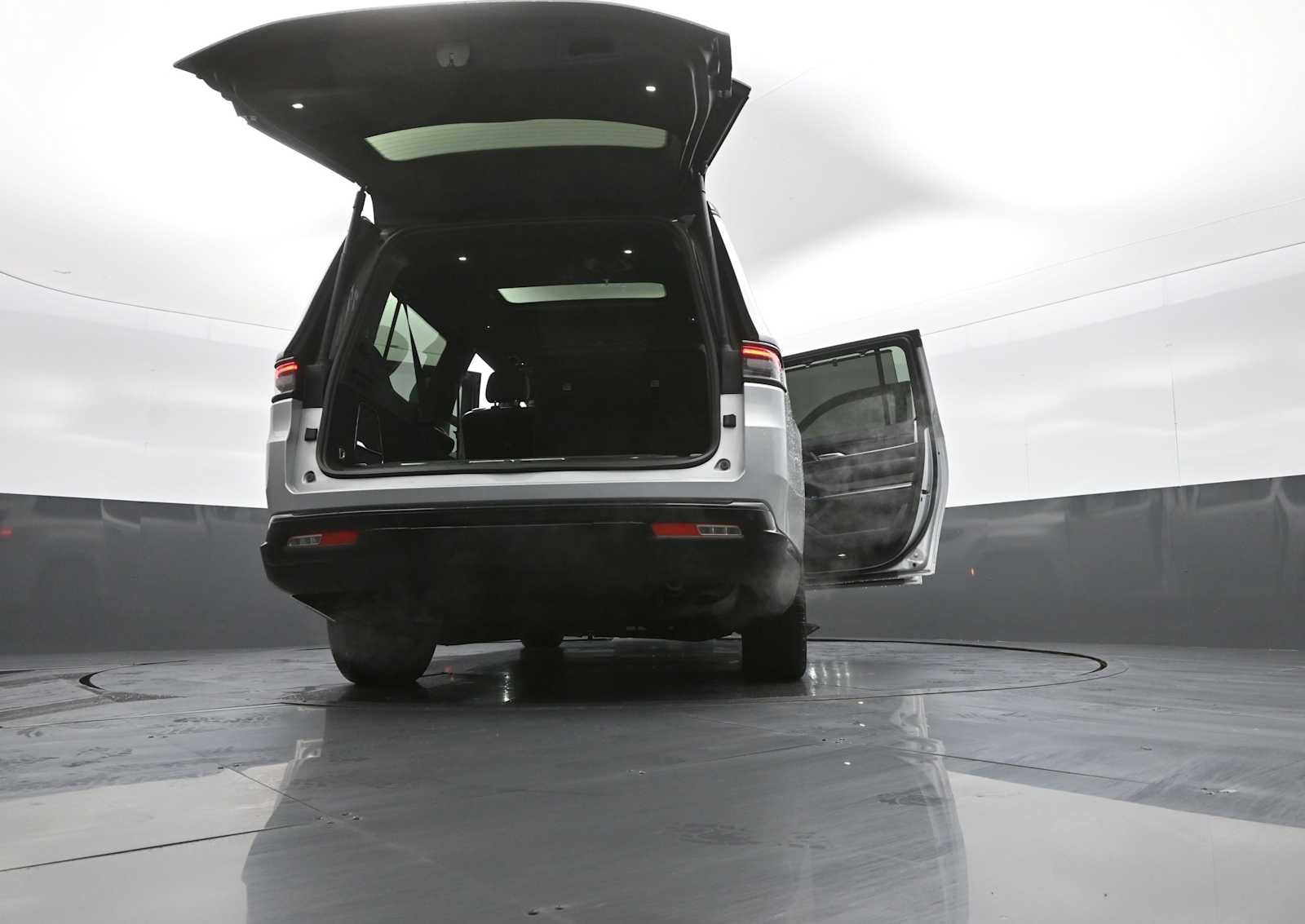 2024 Jeep Grand Wagoneer L Series II