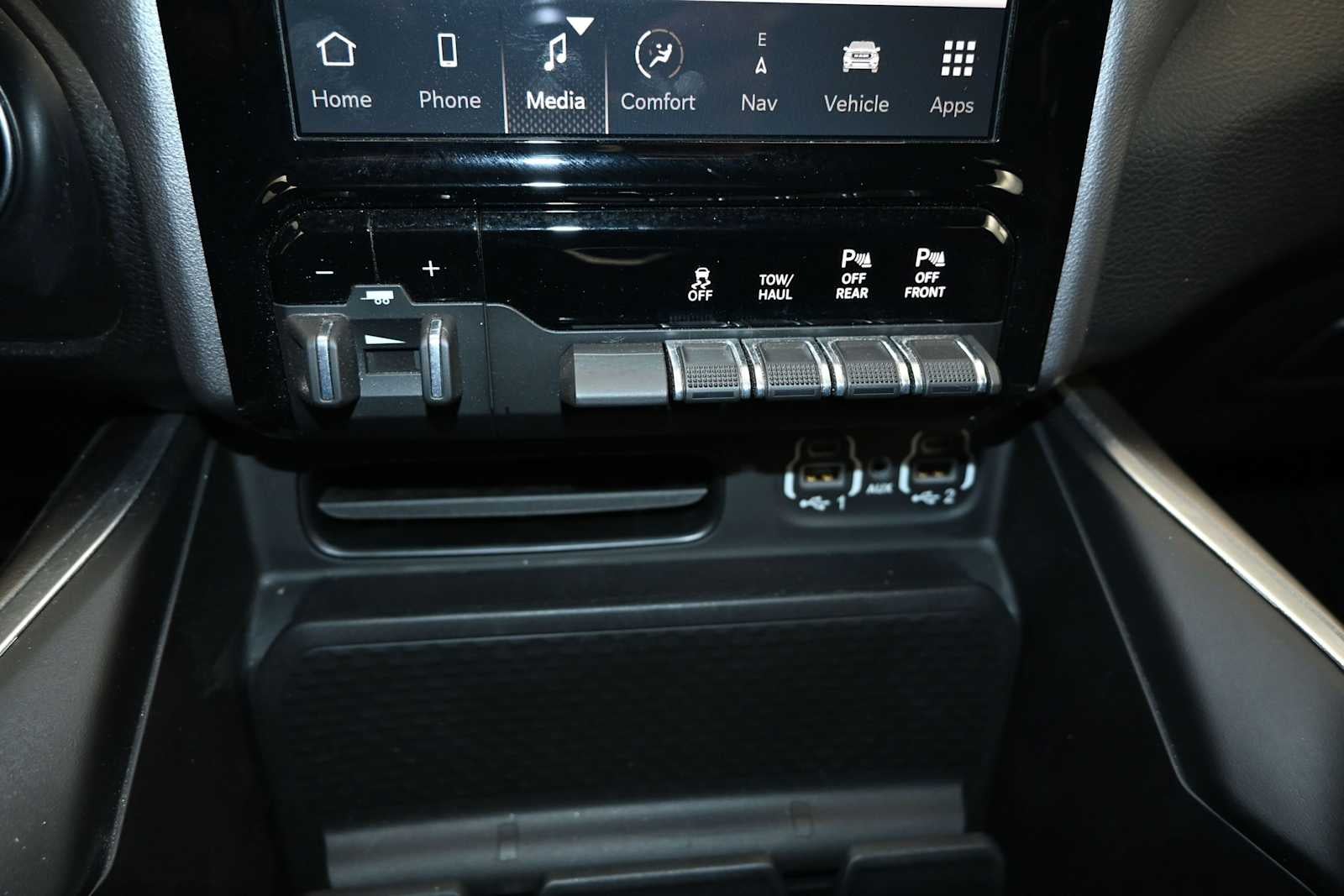 2023 RAM 1500 BIG HORN/L Base