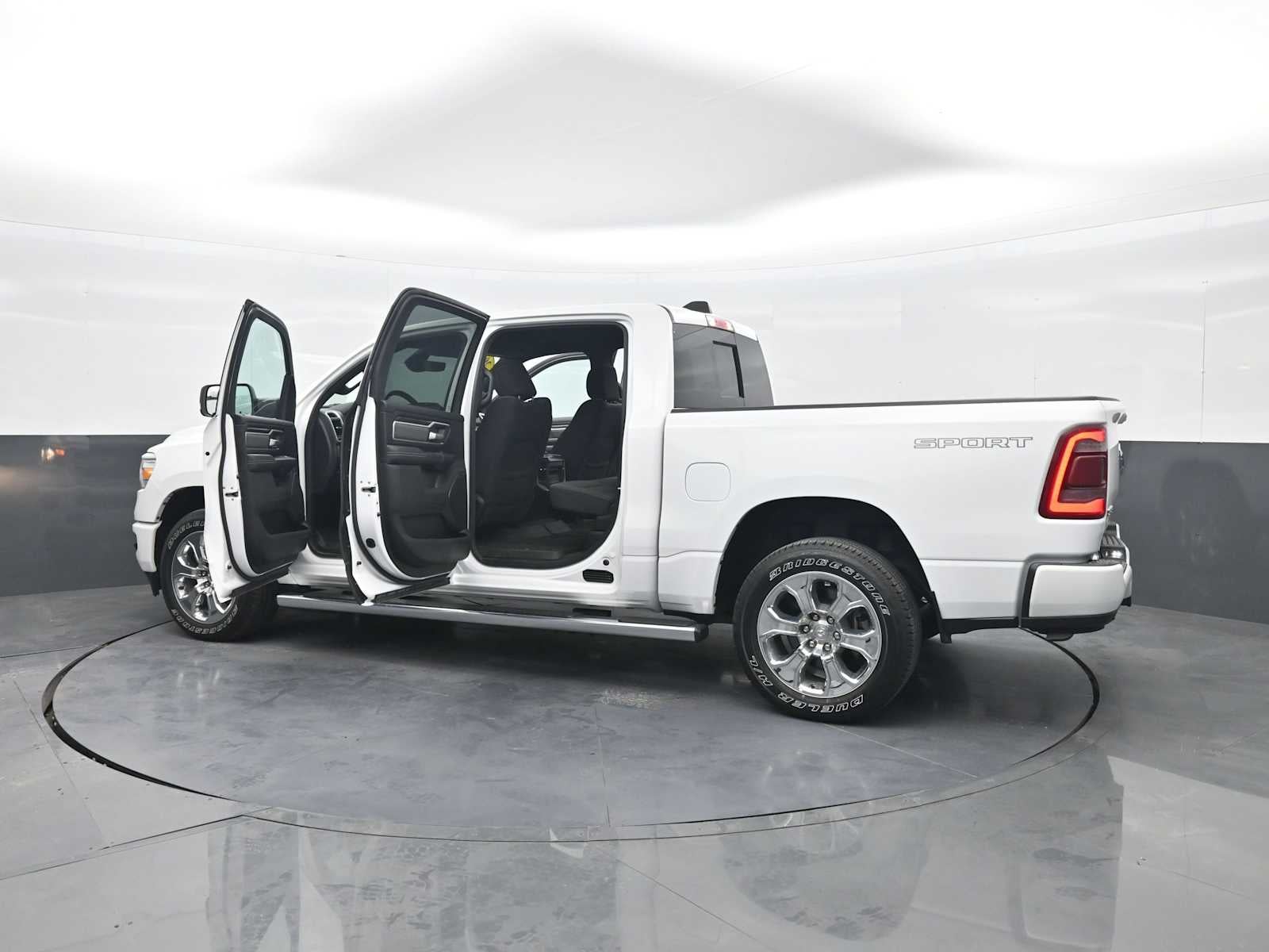 2023 RAM 1500 BIG HORN/L Base