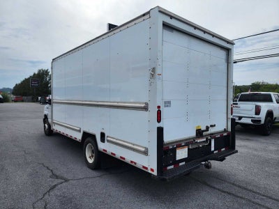 2018 Ford E-Series Cutaway Base