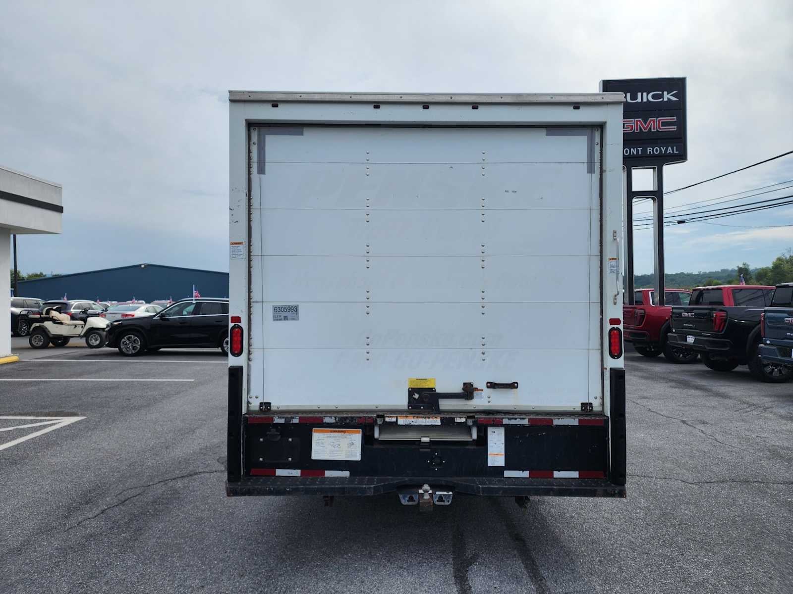 2018 Ford E-Series Cutaway Base