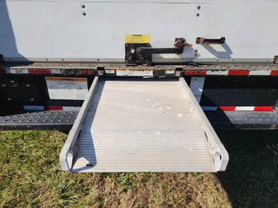 2018 Ford E-Series Cutaway Base