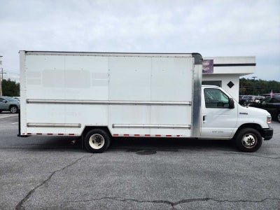 2018 Ford E-Series Cutaway Base