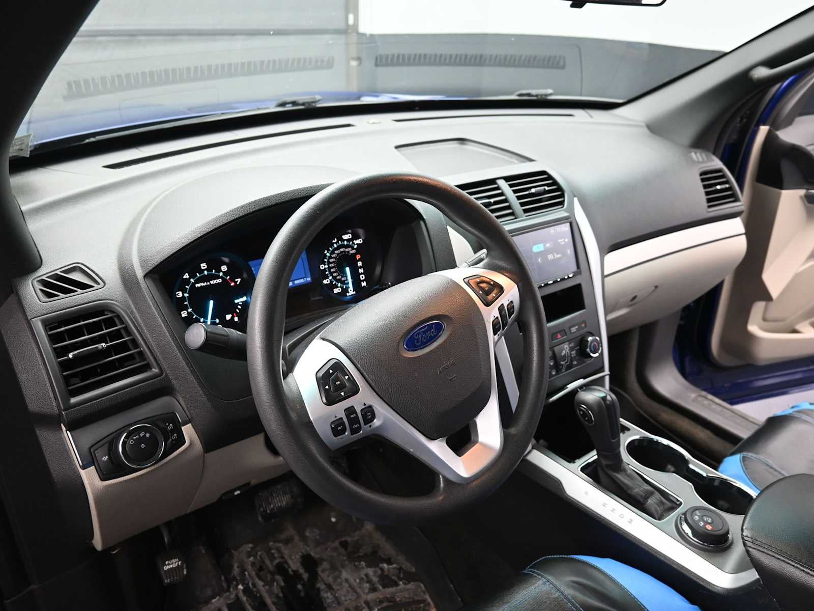 2015 Ford Explorer Base