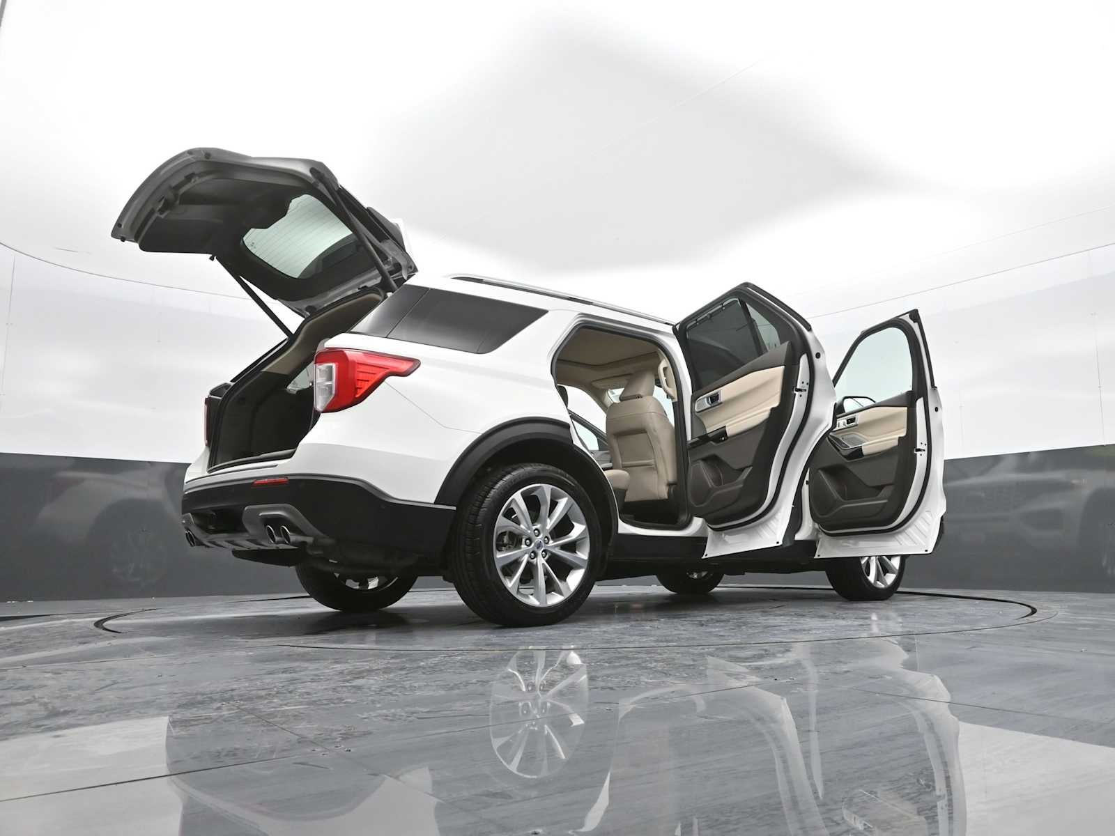 2021 Ford Explorer Platinum