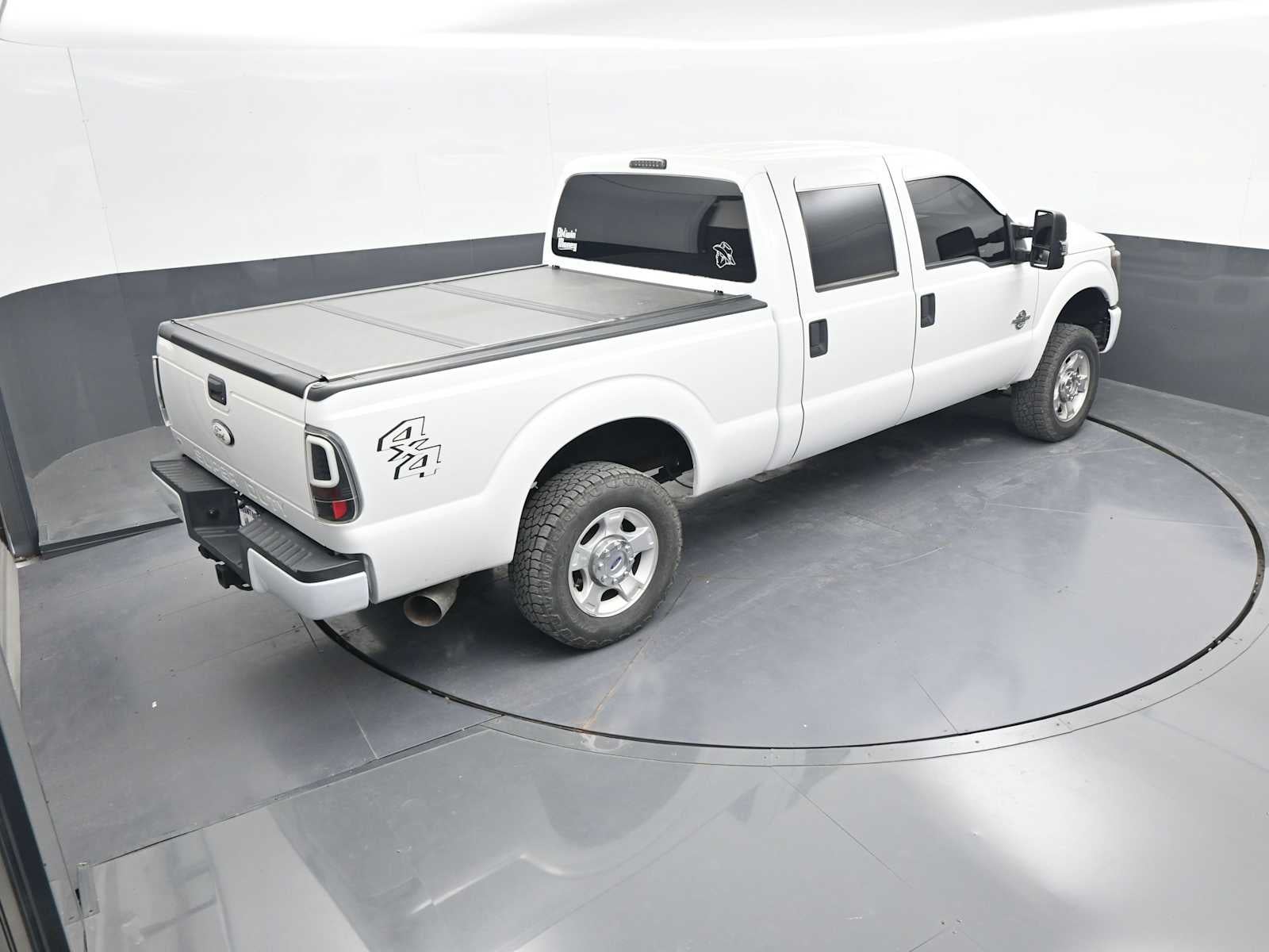 2016 Ford Super Duty F-250 SRW Lariat
