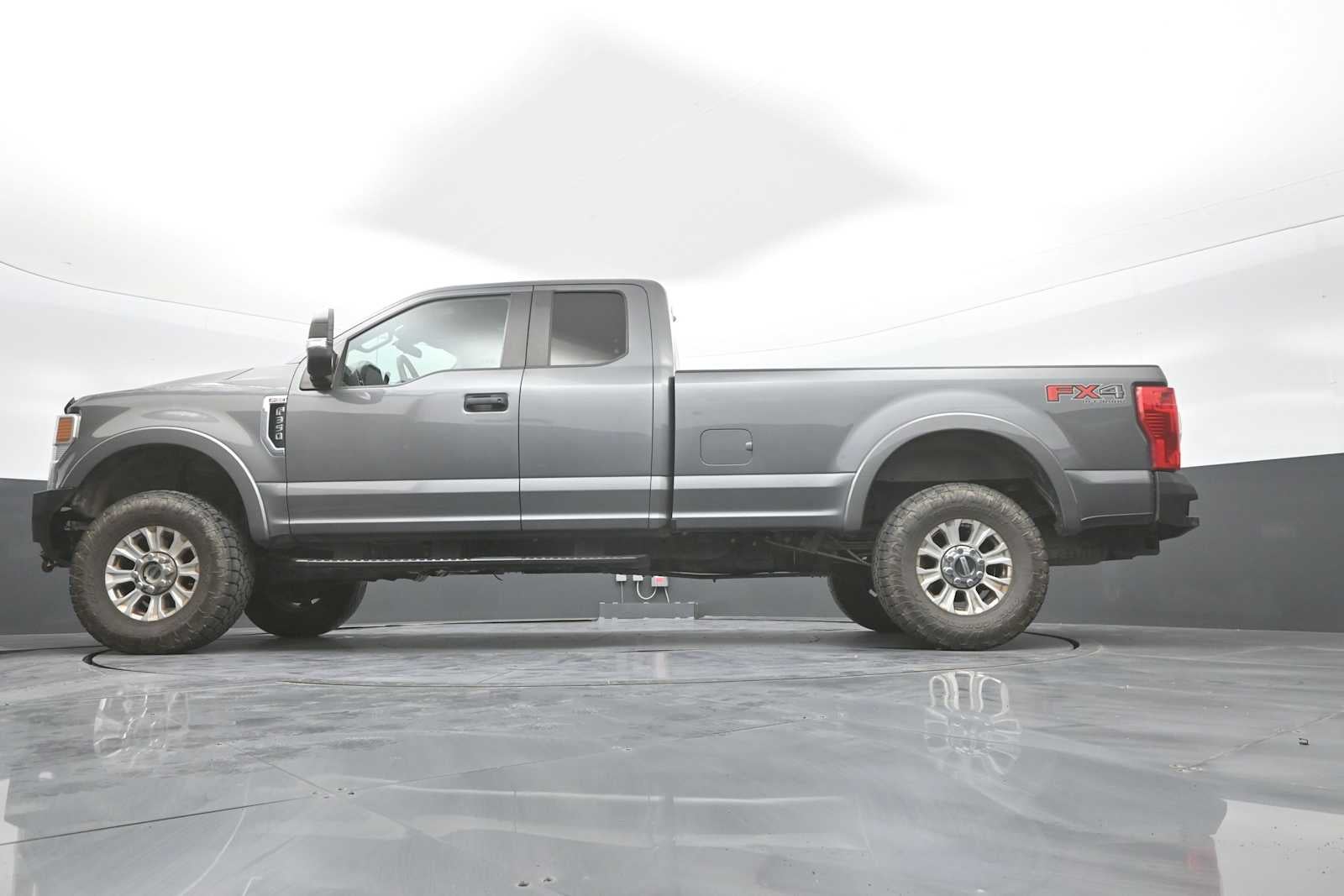 2022 Ford Super Duty F-350 SRW XL