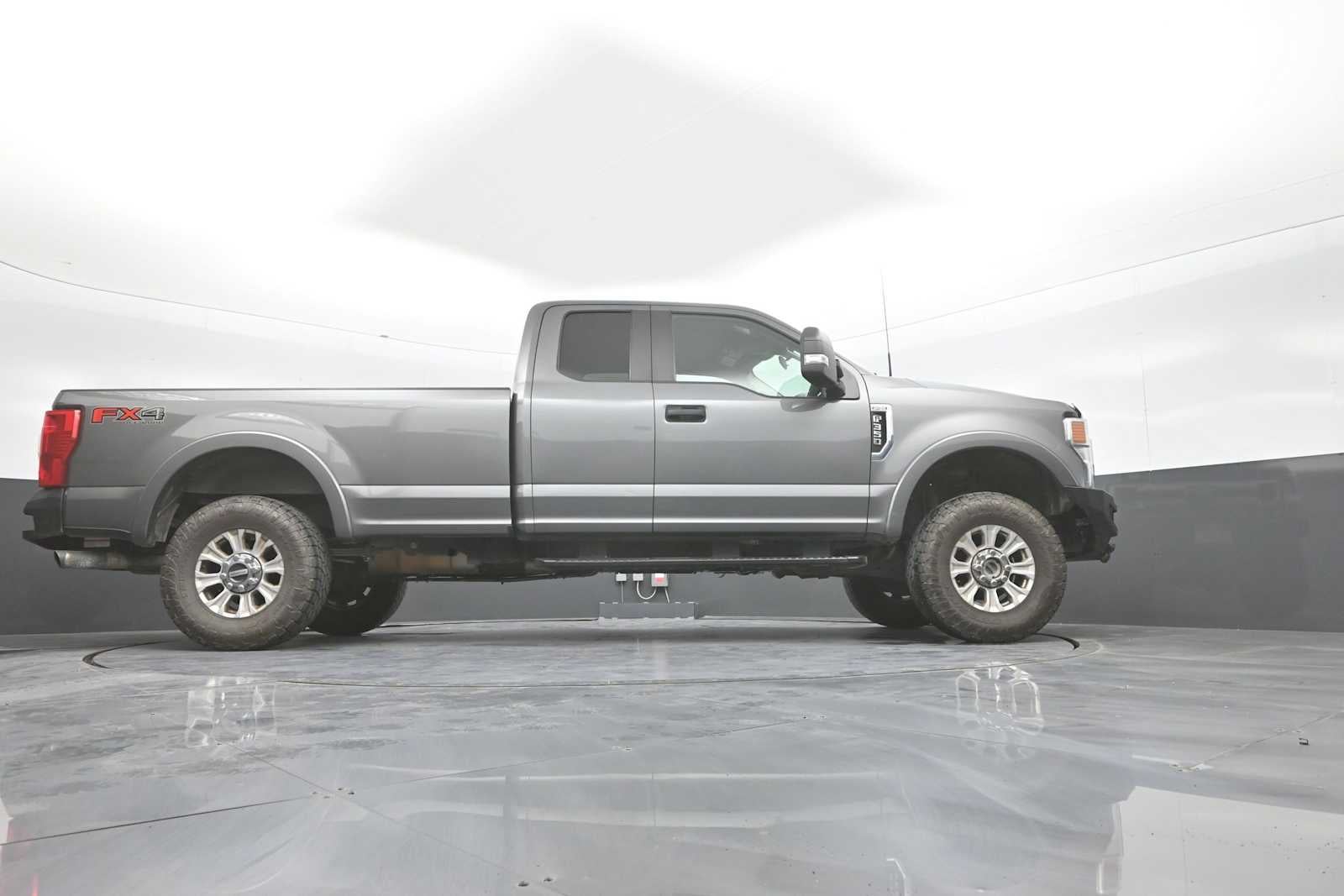 2022 Ford Super Duty F-350 SRW XL