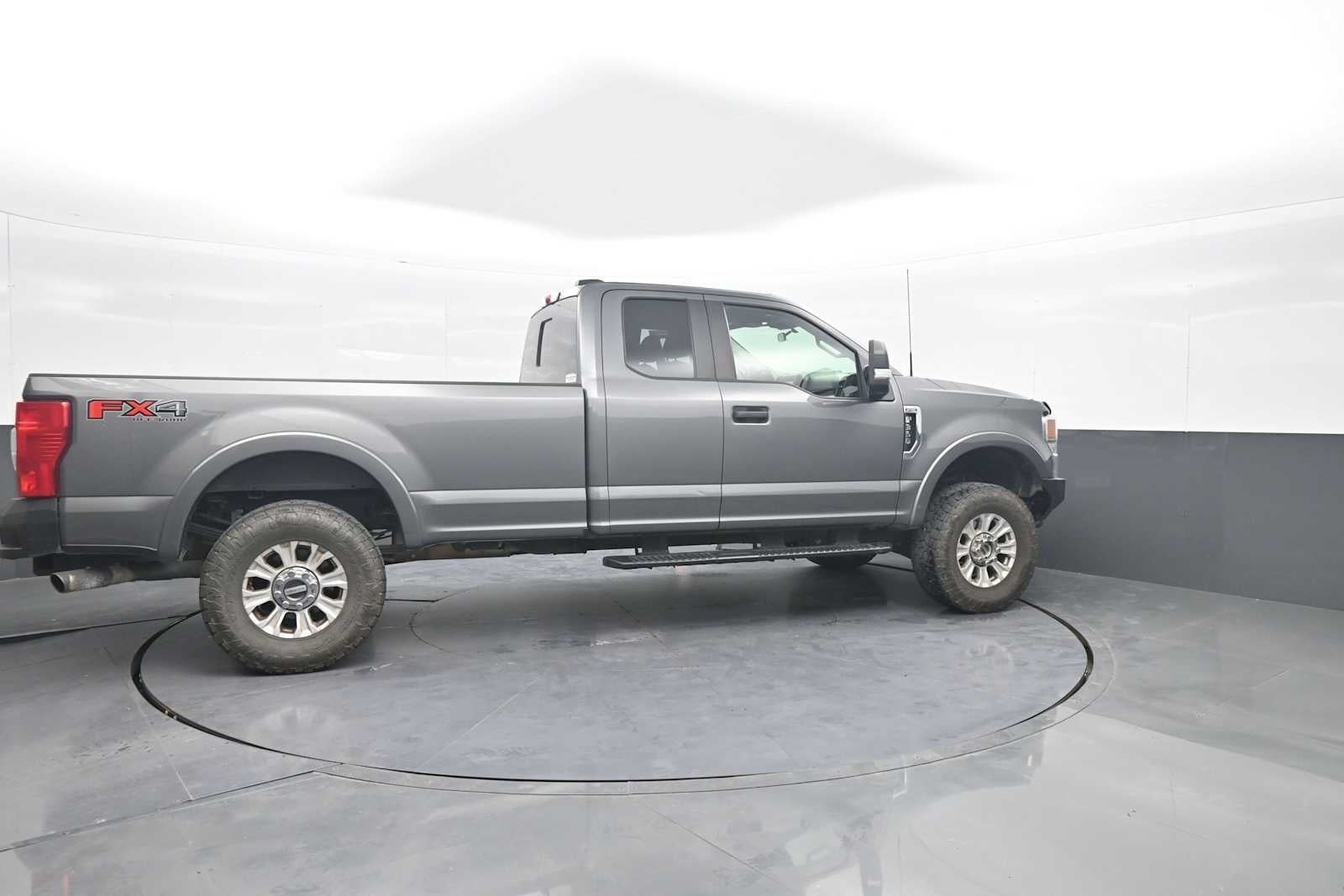2022 Ford Super Duty F-350 SRW XL
