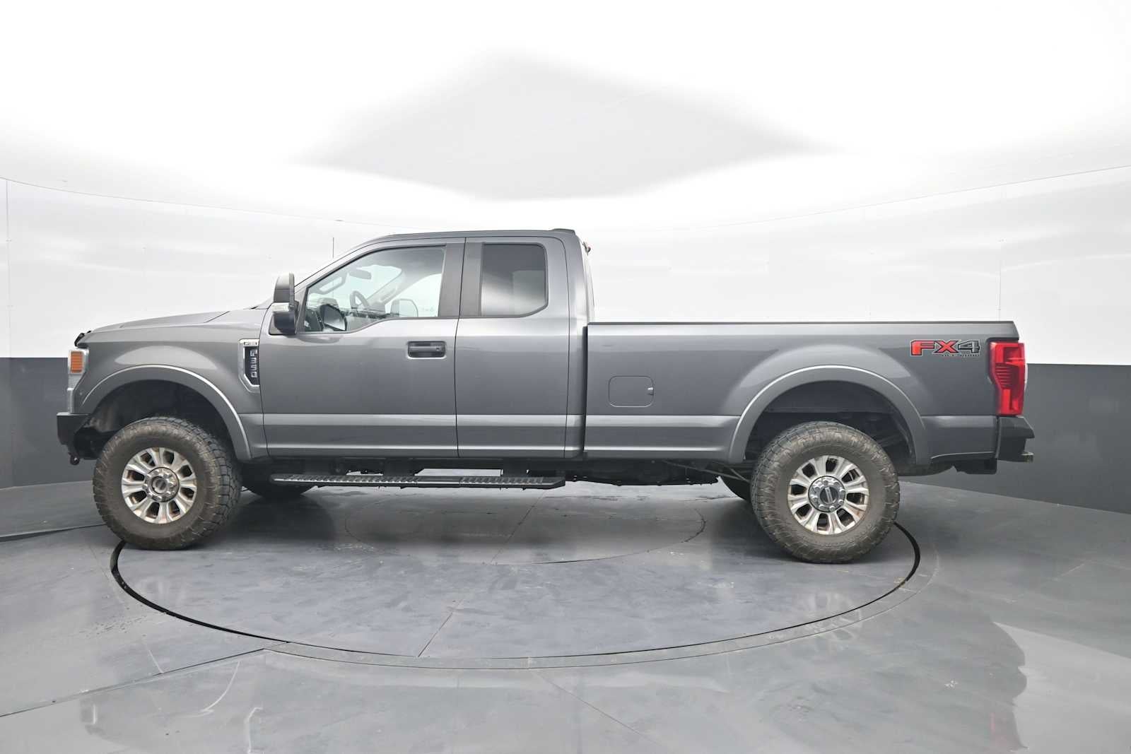 2022 Ford Super Duty F-350 SRW XL