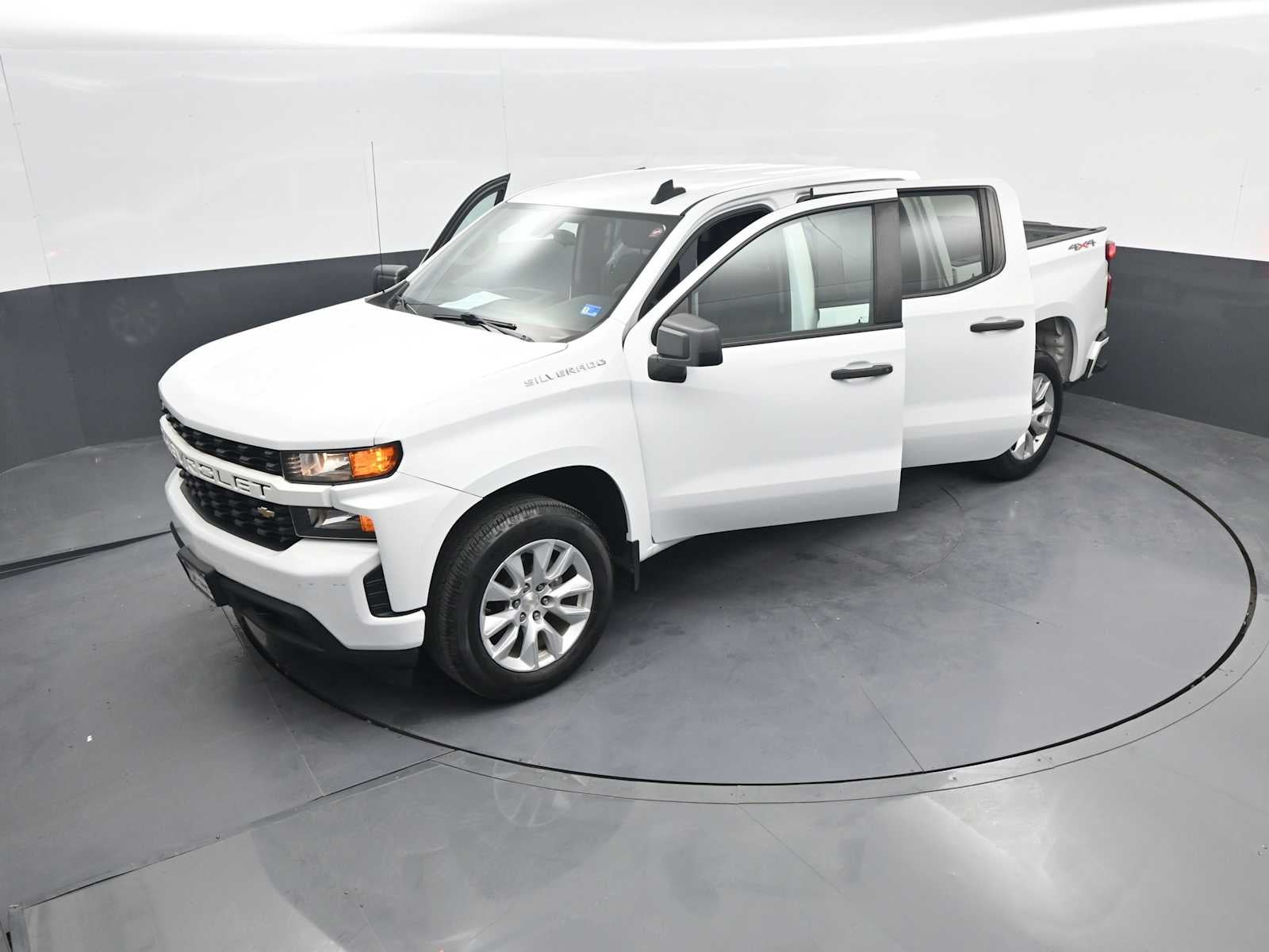 2022 Chevrolet Silverado 1500 LTD Custom