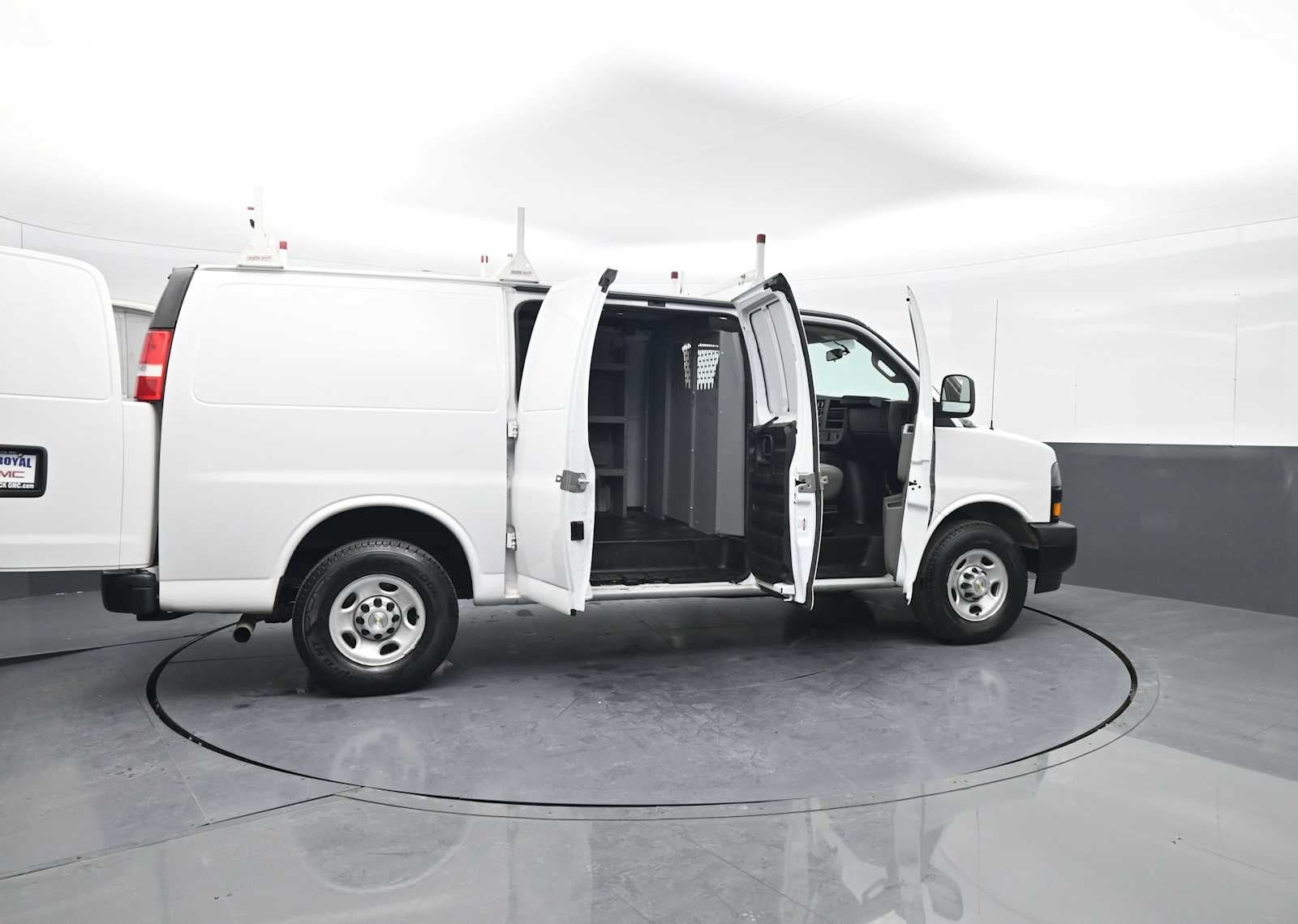 2020 Chevrolet Express Cargo 2500 WT