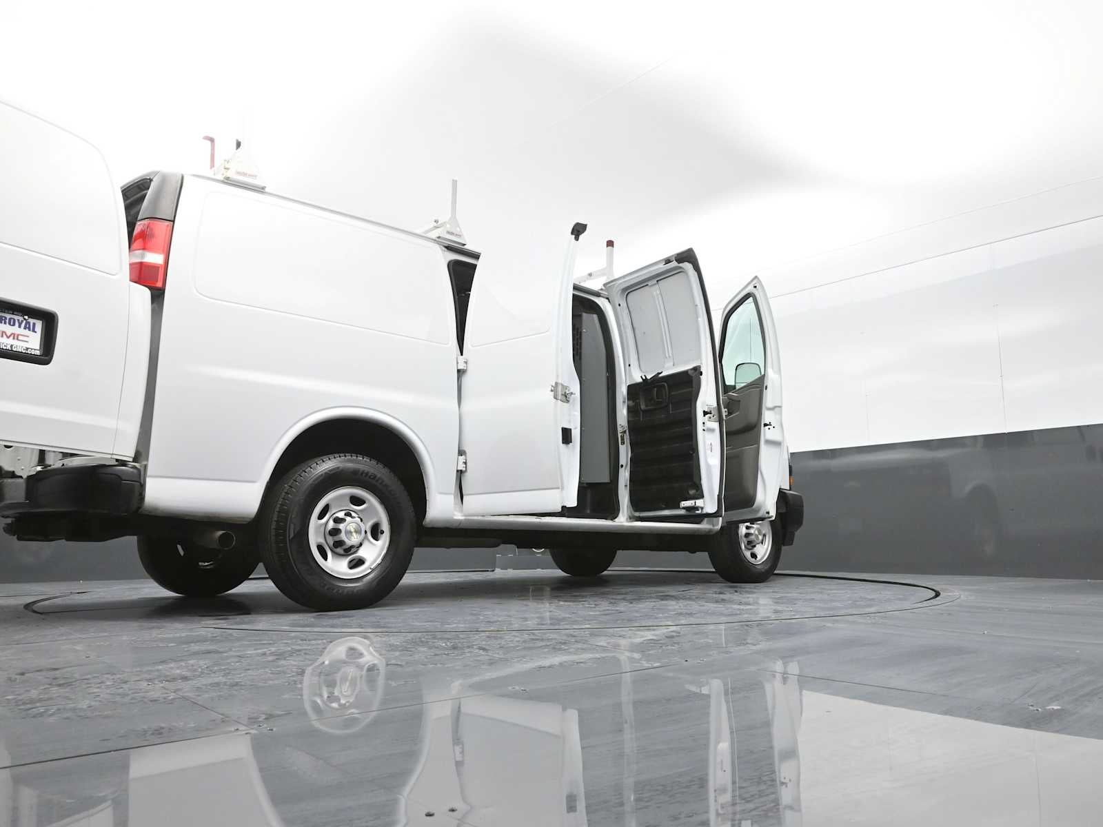 2020 Chevrolet Express Cargo 2500 WT
