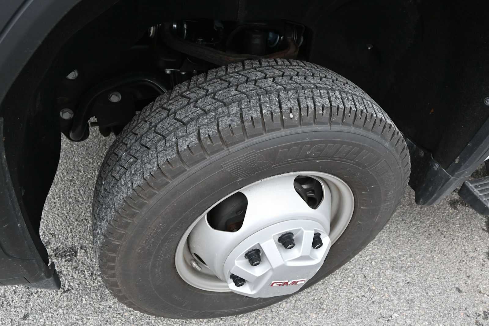 2024 GMC Sierra 3500 HD Chassis Cab Pro