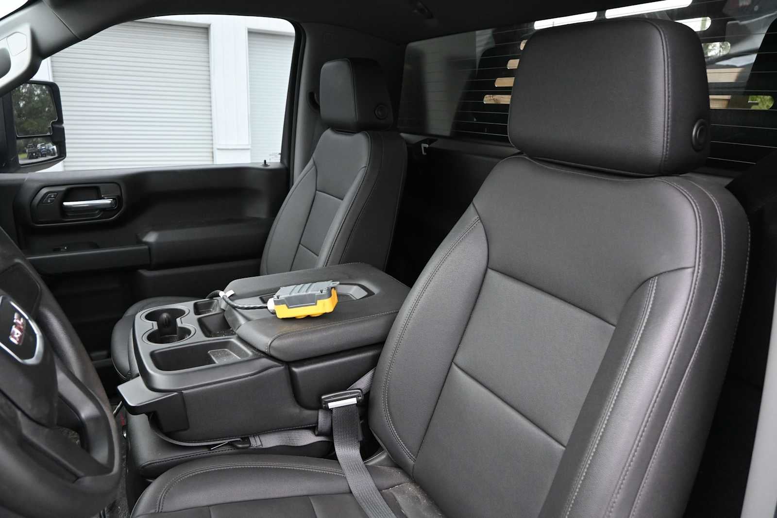 2024 GMC Sierra 3500 HD Chassis Cab Pro