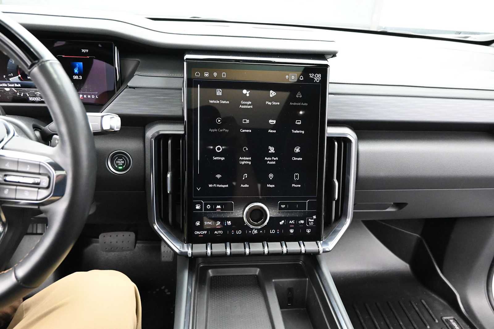 2024 GMC Acadia AT4