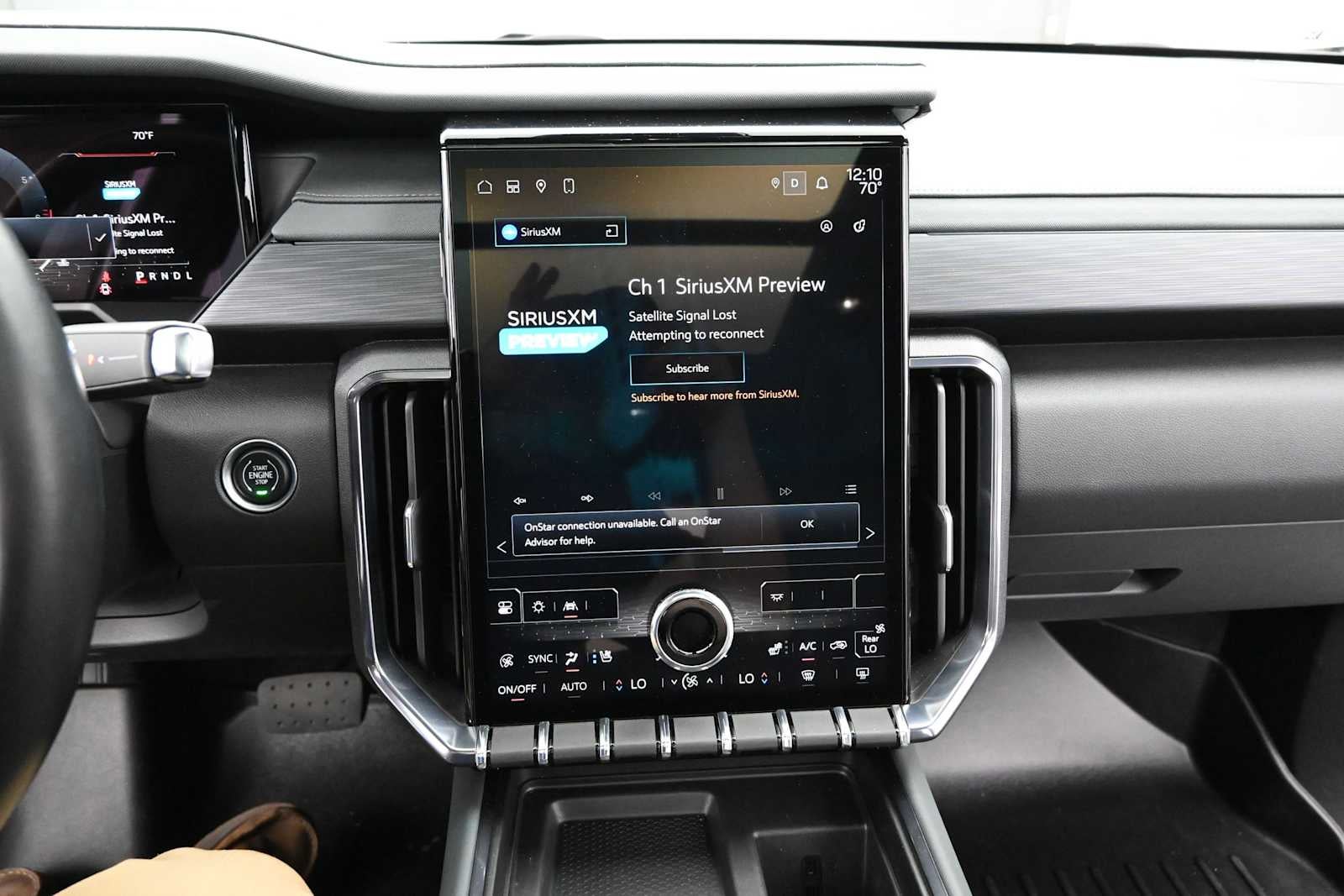 2024 GMC Acadia AT4