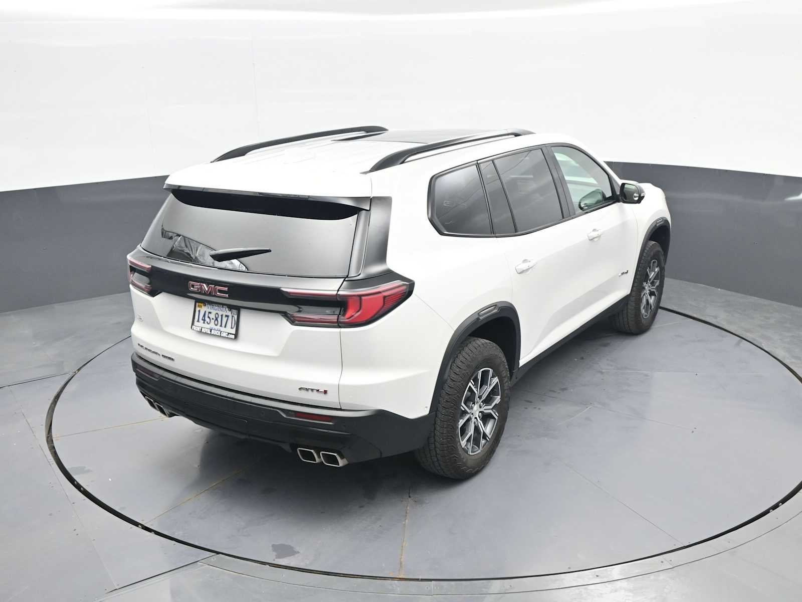 2024 GMC Acadia AT4