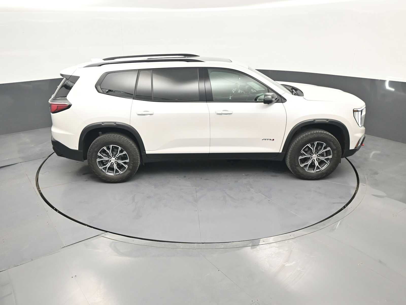 2024 GMC Acadia AT4