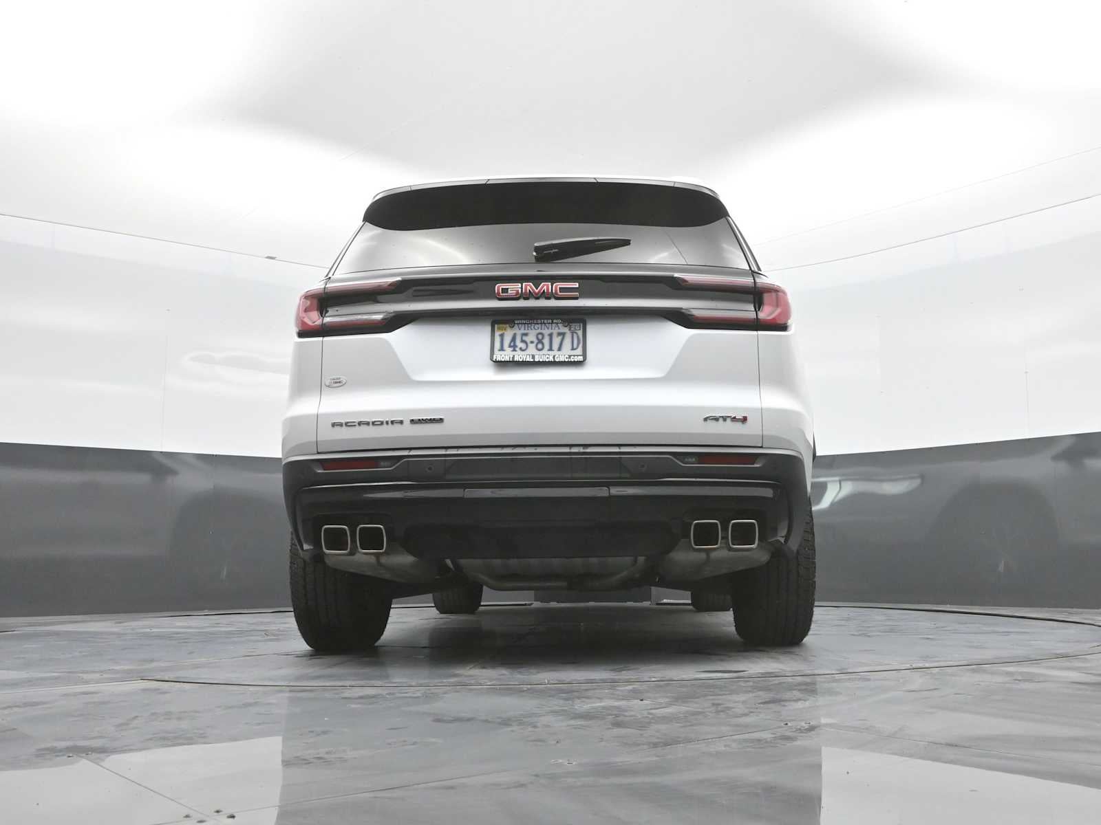 2024 GMC Acadia AT4