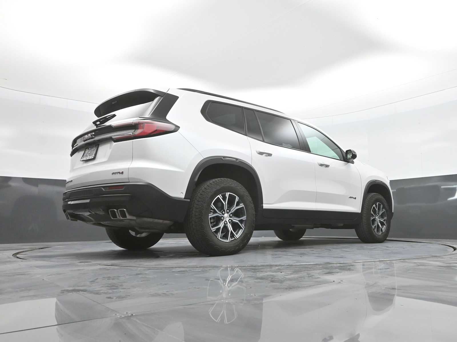 2024 GMC Acadia AT4