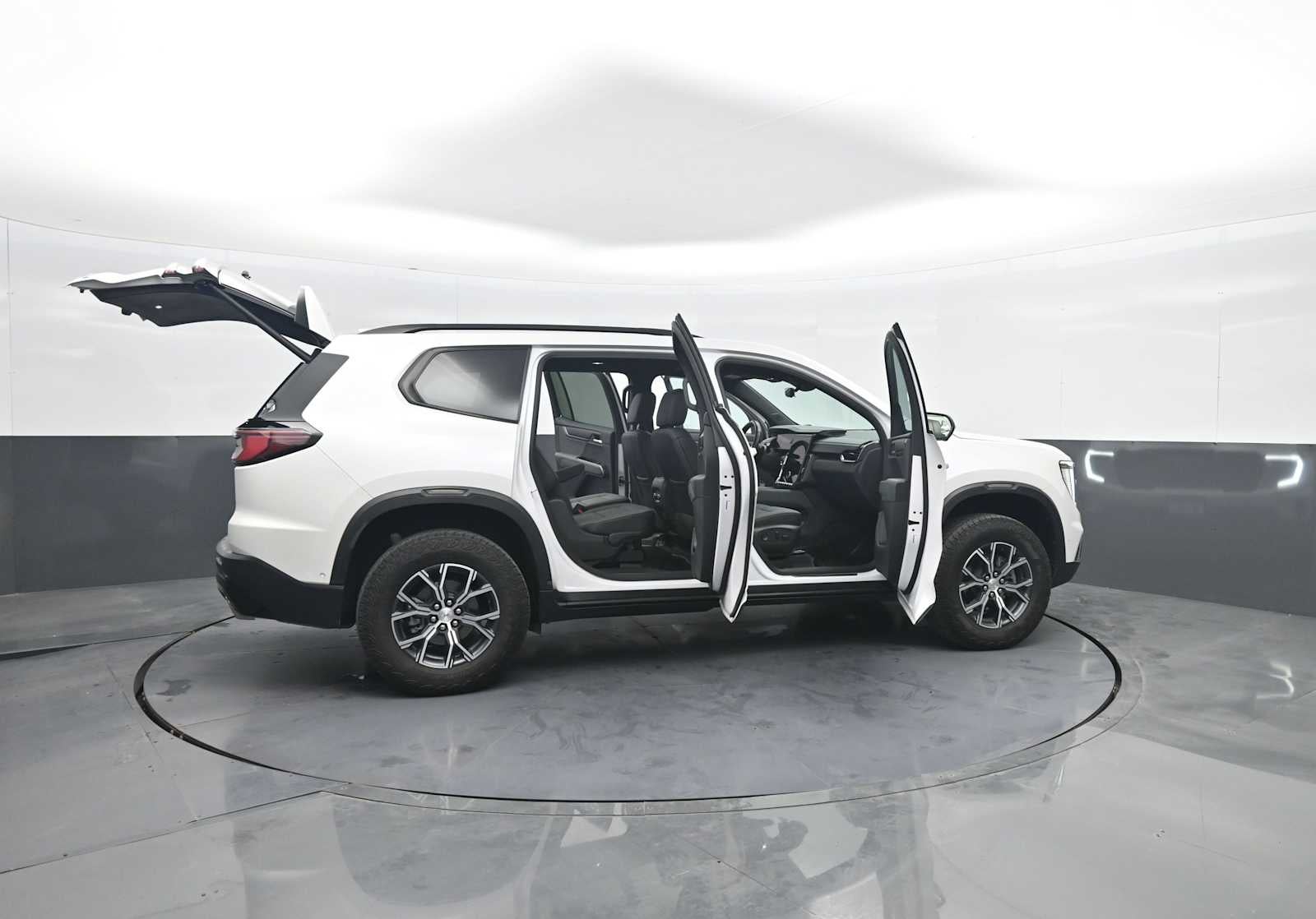 2024 GMC Acadia AT4