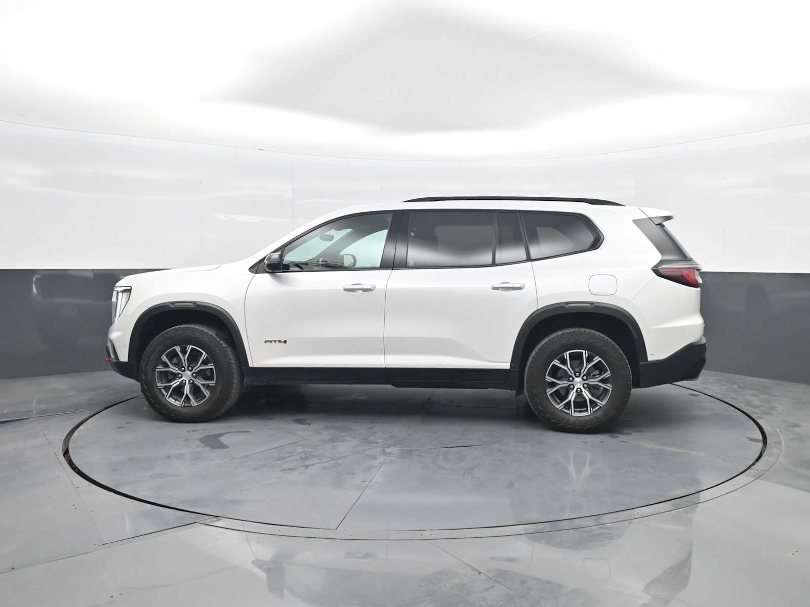2024 GMC Acadia AT4