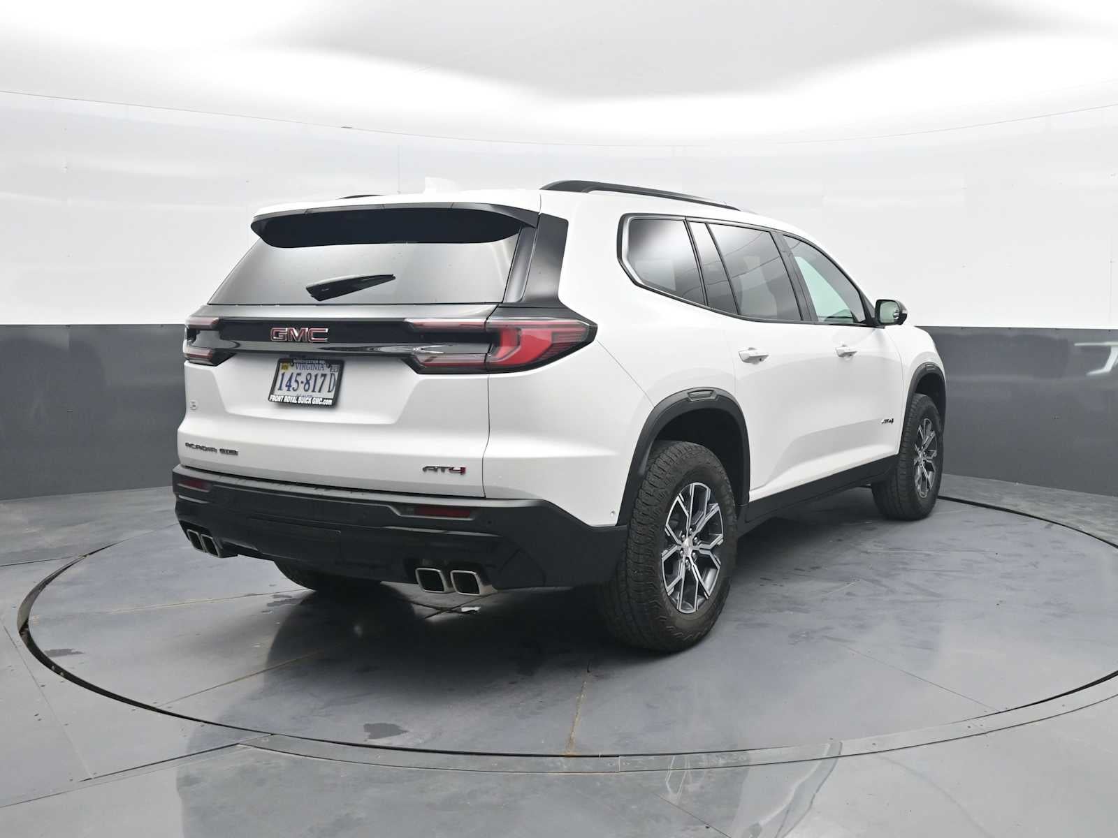 2024 GMC Acadia AT4