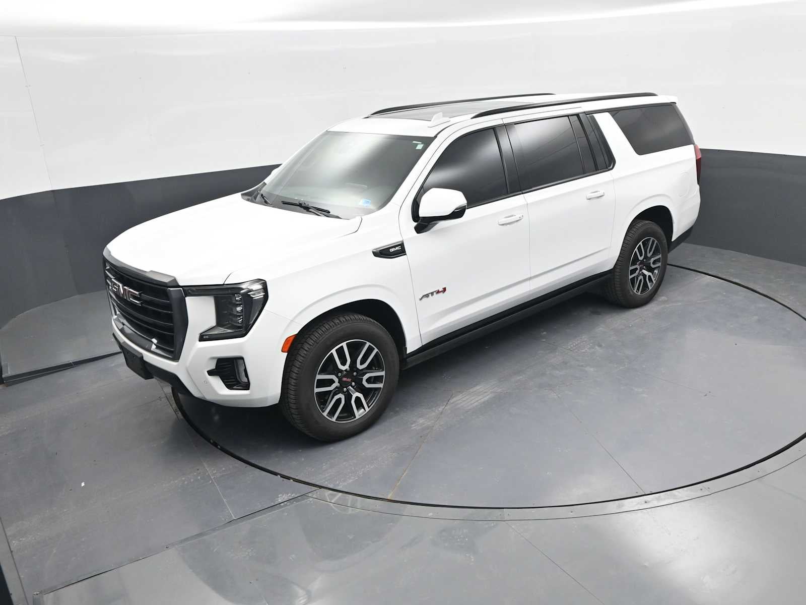 2022 GMC Yukon XL AT4