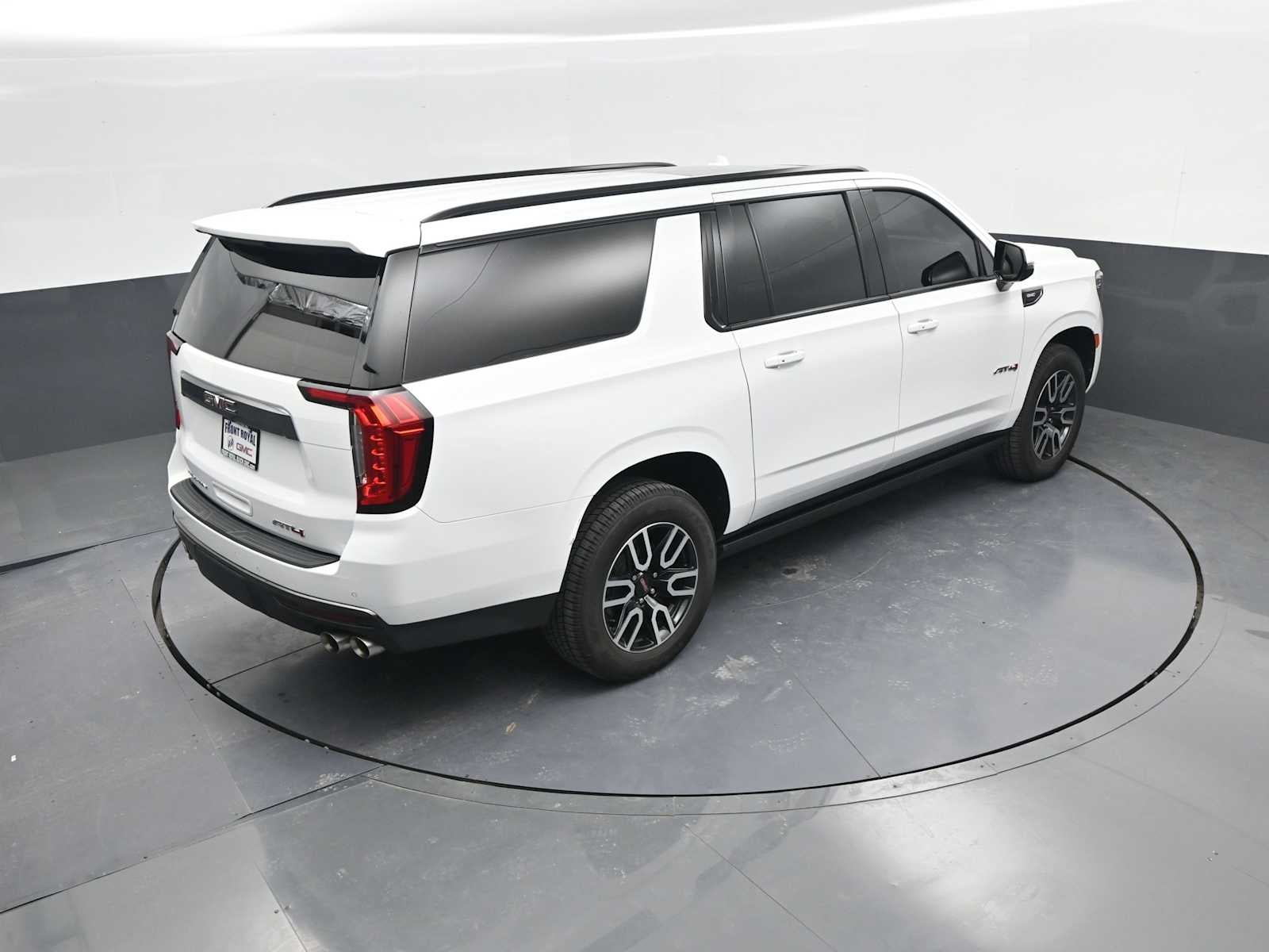 2022 GMC Yukon XL AT4