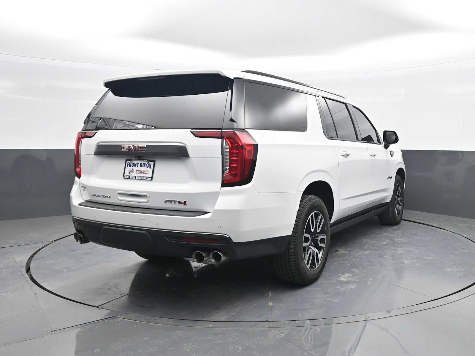 2022 GMC Yukon XL AT4