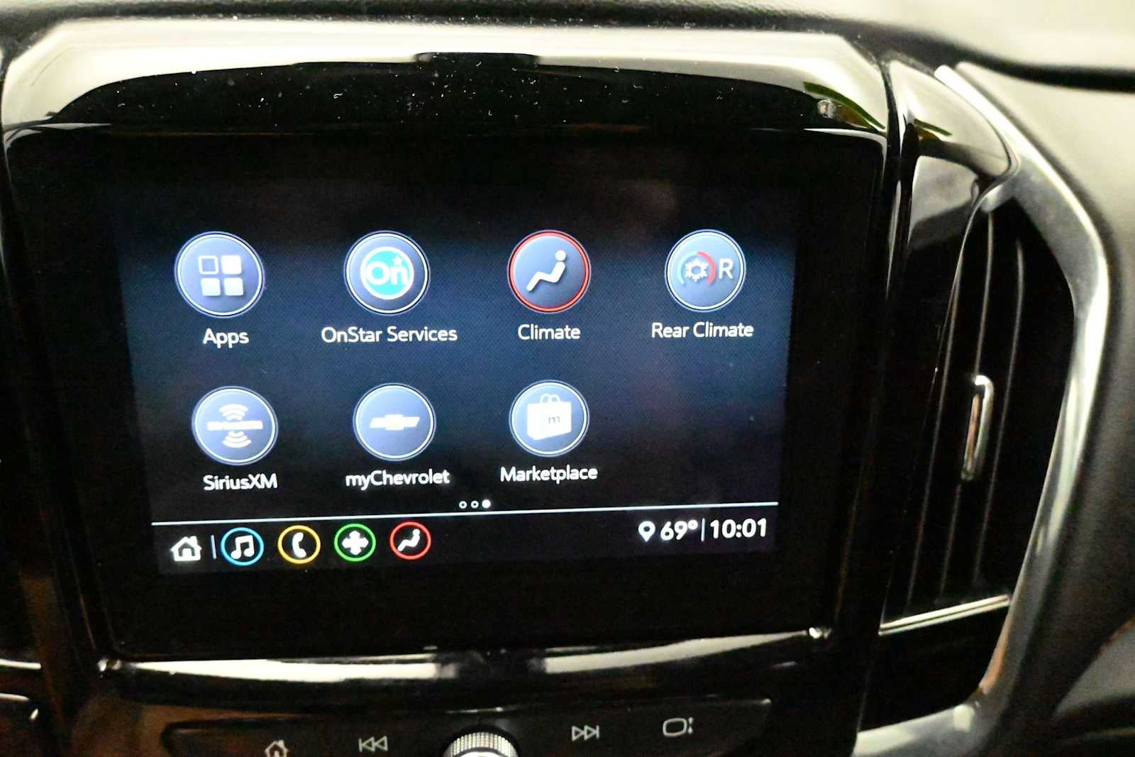 2020 Chevrolet Traverse LT Cloth