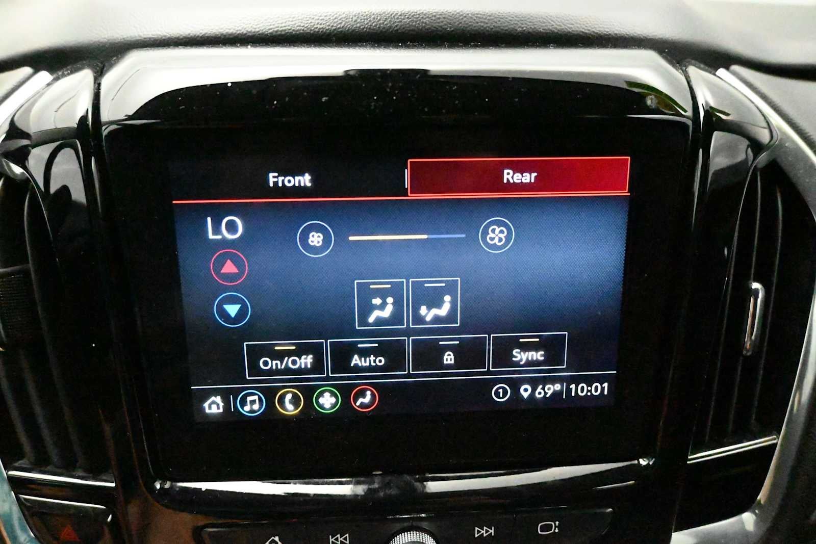 2020 Chevrolet Traverse LT Cloth