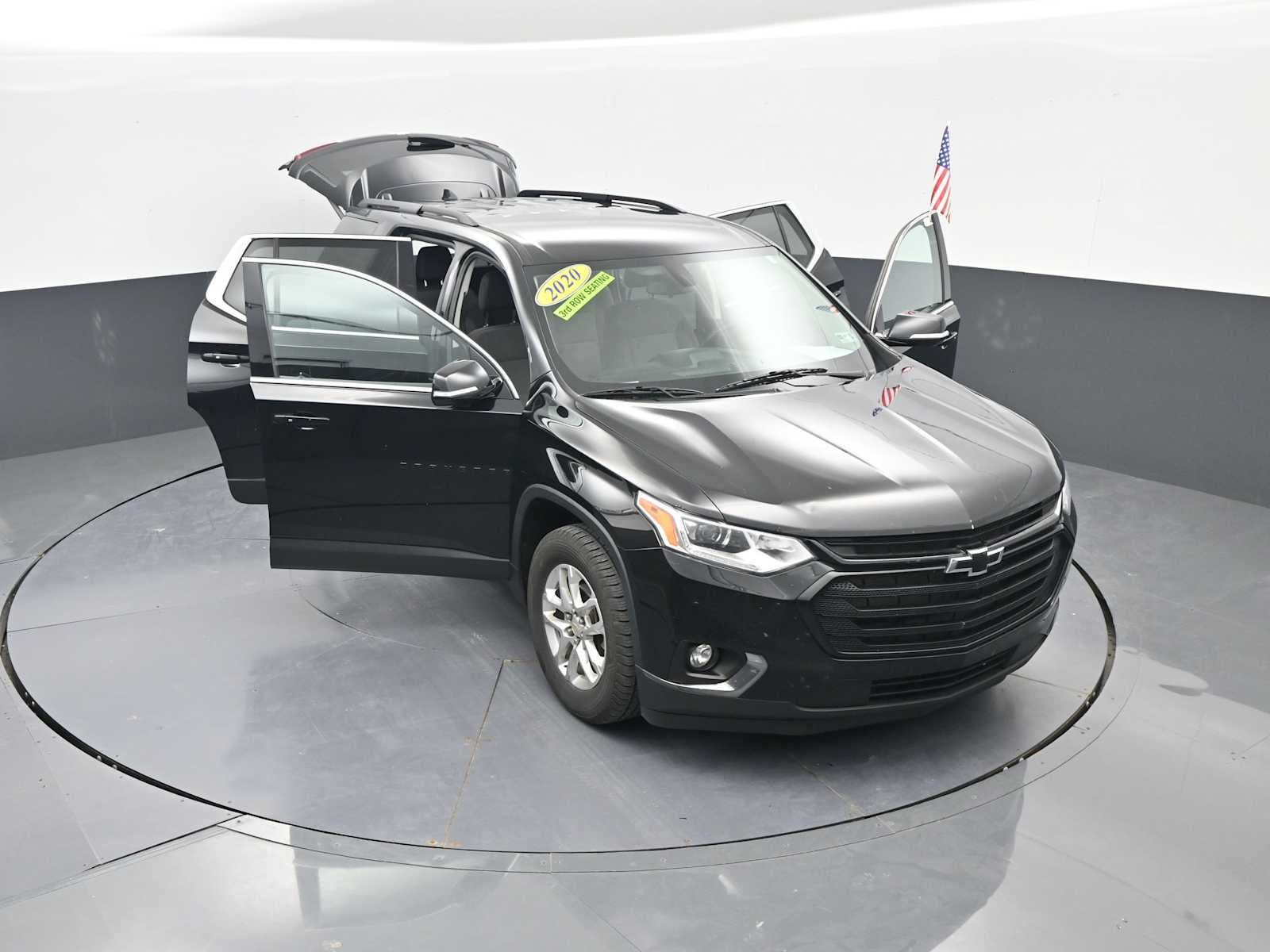 2020 Chevrolet Traverse LT Cloth
