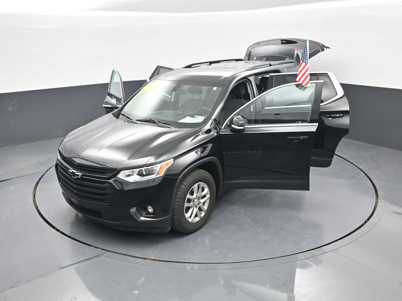 2020 Chevrolet Traverse LT Cloth