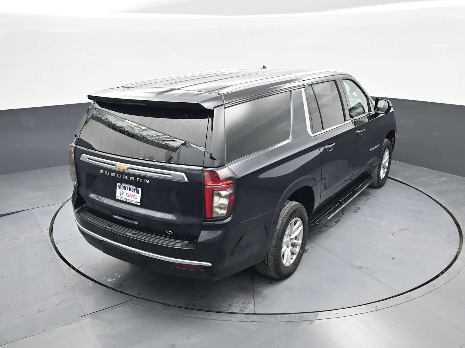 2024 Chevrolet Suburban LT