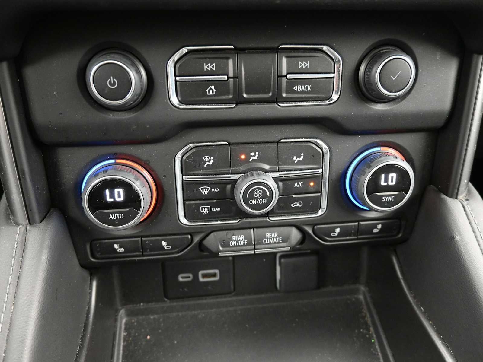 2024 Chevrolet Suburban Z71