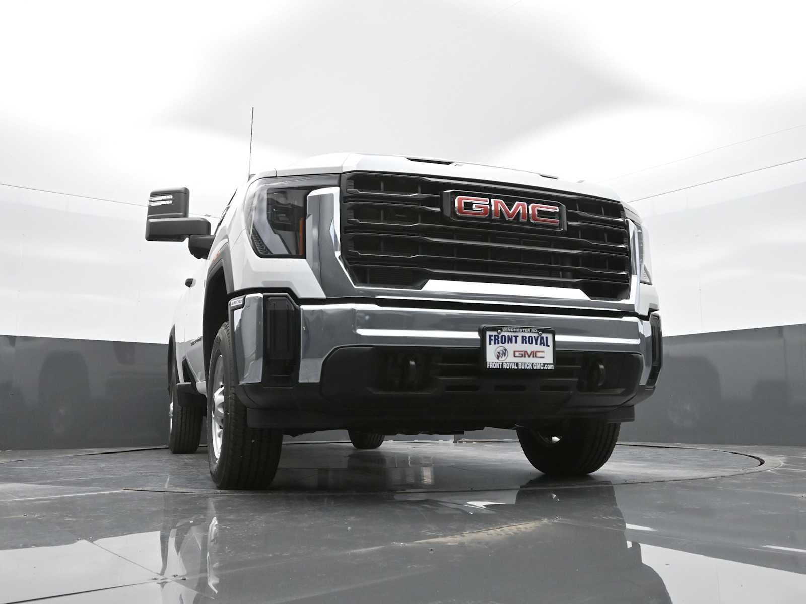 2025 GMC Sierra 2500 HD Pro