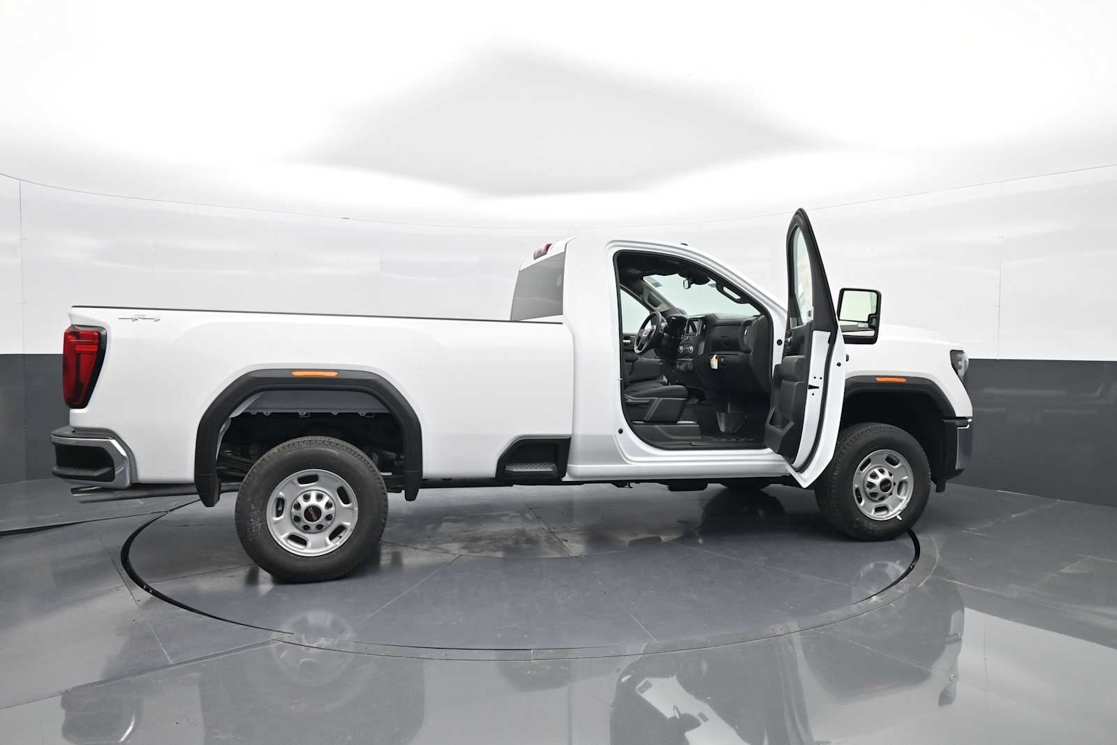 2025 GMC Sierra 2500 HD Pro