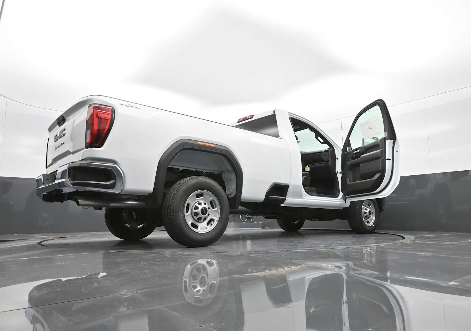 2025 GMC Sierra 2500 HD Pro